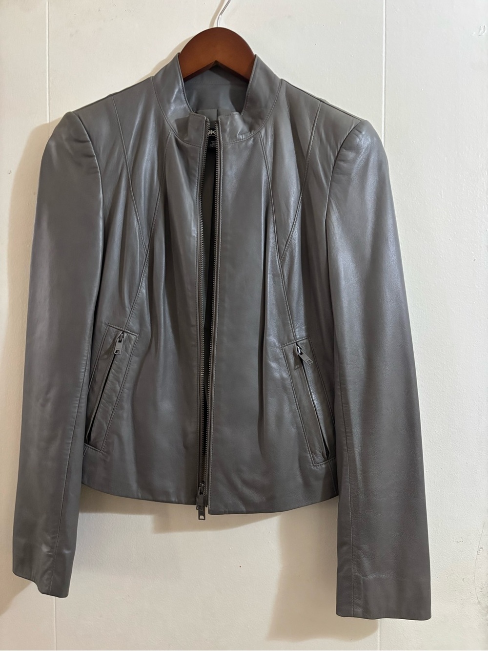 DKNY Sleek Gray Leather Zip-Front Jacket